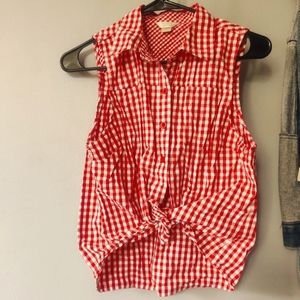 Sleeveless Gingham tie front blouse